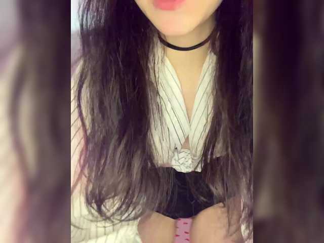 Admire 18 years old FoundaryElisa from BongaCams FoundaryElisa from BongaCams