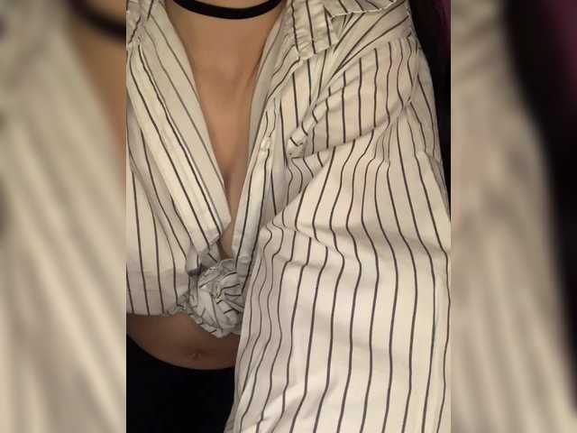 FoundaryElisa from BongaCams