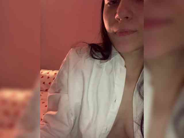 FoundaryElisa Live Webcam on BongaCams