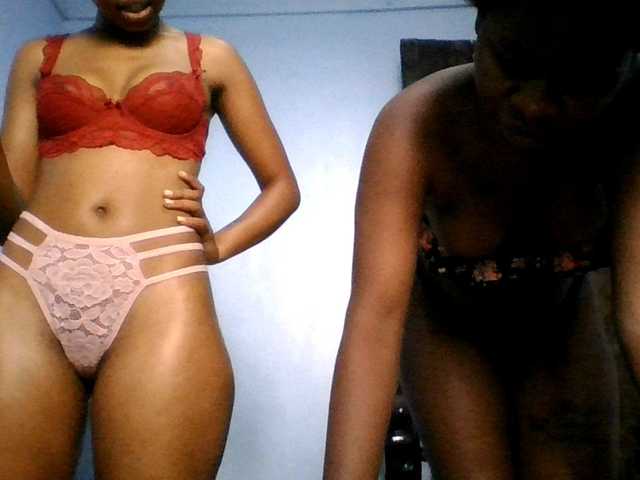 Slutgals2's BongaCams show and profile