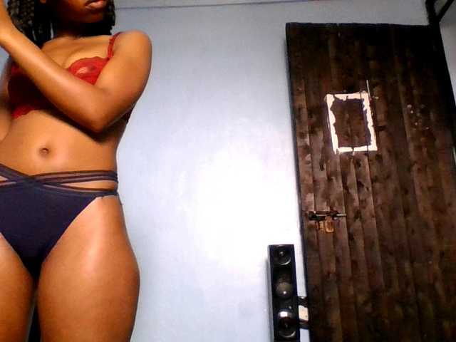 Slutgals2's BongaCams show and profile