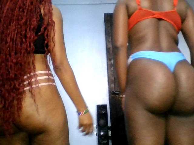 Slutgals2's BongaCams show and profile