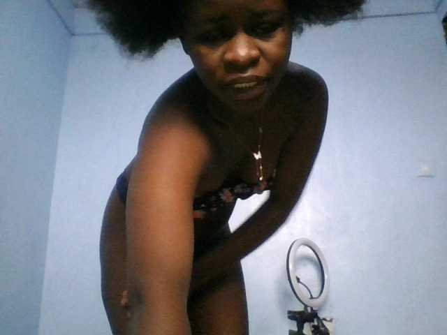 Slutgals2 – webcam model profile photo