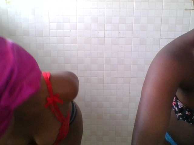 Slutgals2 – webcam model profile photo