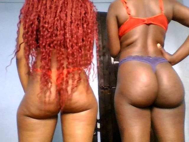 Slutgals2's BongaCams show and profile