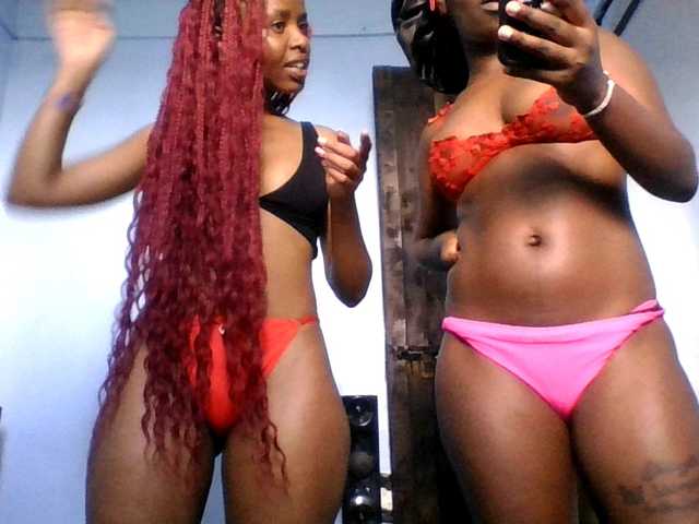 Slutgals2's BongaCams show and profile