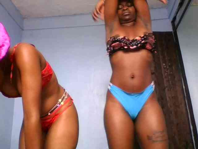 Slutgals2 Live Webcam on {site_name}