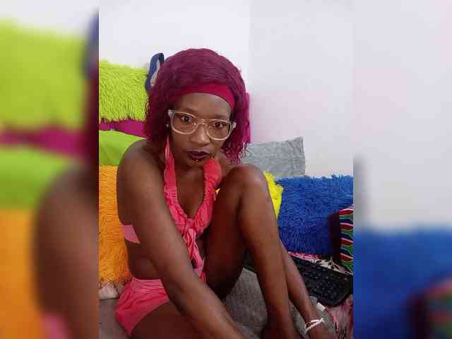 Sexy-bad-girl webcam