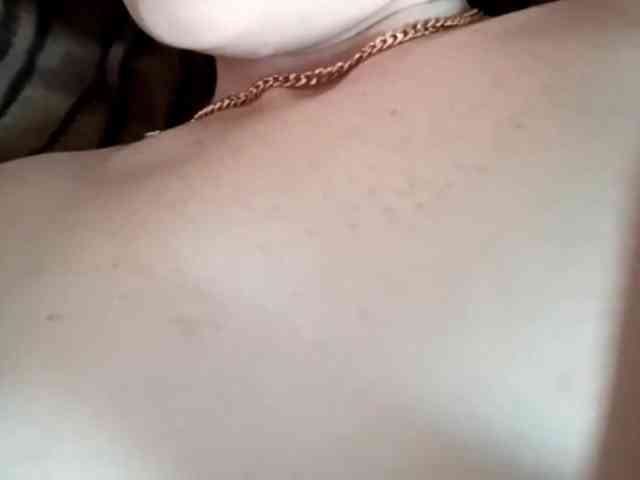 KristleKumro webcam