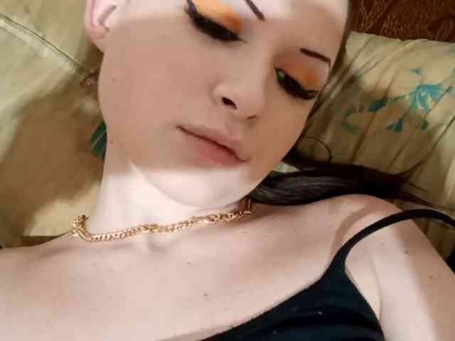 KristleKumro Live Webcam on BongaCams