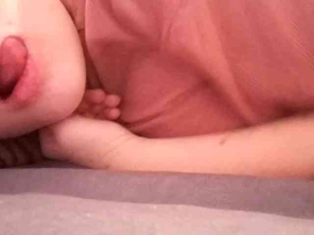 KristleKumro webcam