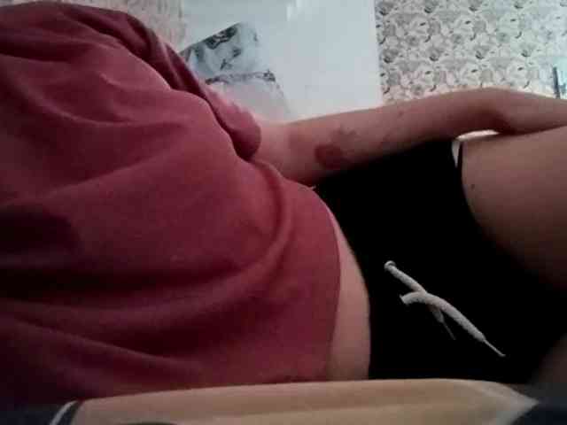 KristleKumro webcam