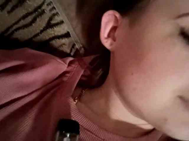 KristleKumro webcam