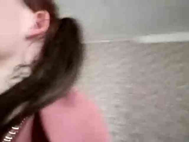 KristleKumro webcam