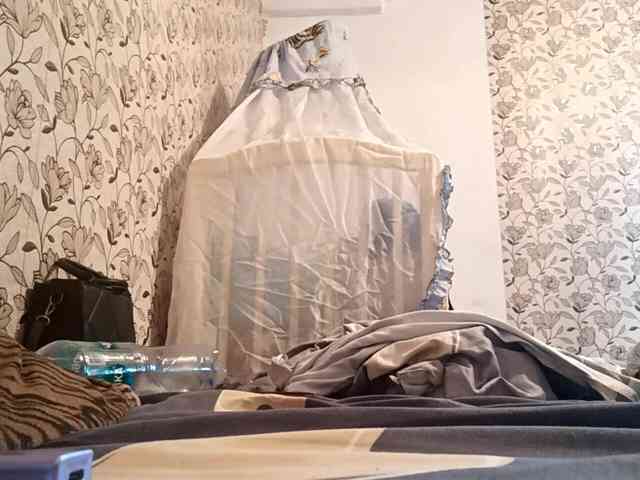 KristleKumro webcam