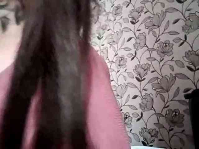 KristleKumro webcam