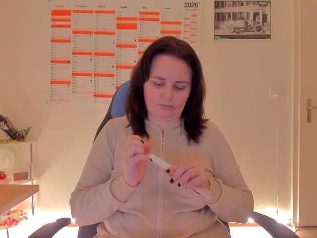 Elieen2's BongaCams show and profile