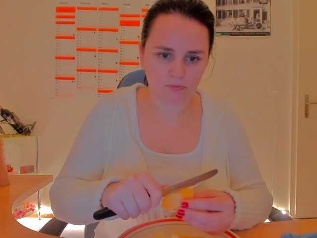 Elieen2's BongaCams show and profile