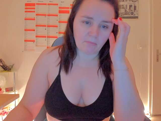 Elieen2 from BongaCams