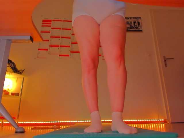 Elieen2's BongaCams show and profile