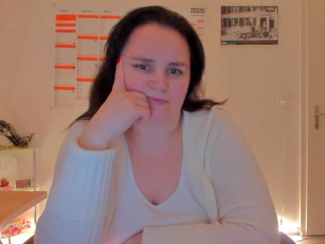 Elieen2's BongaCams show and profile