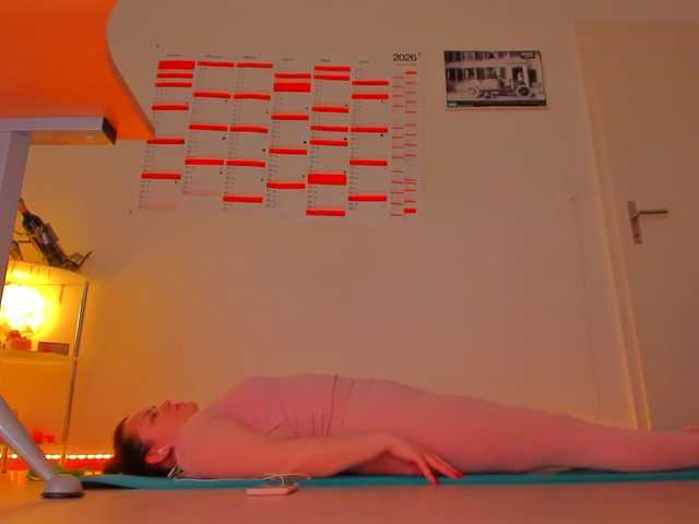 Elieen2's BongaCams show and profile