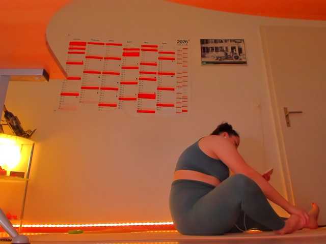 Elieen2 from BongaCams is Freechat