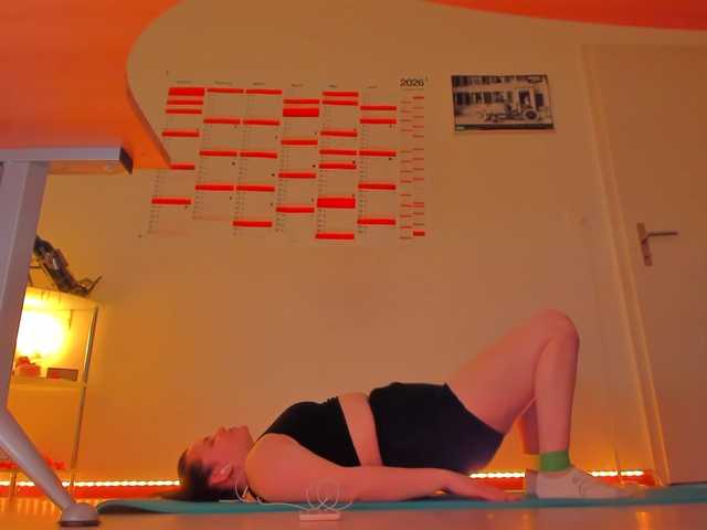 Elieen2's BongaCams show and profile