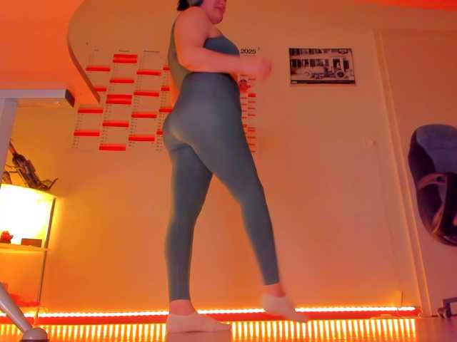 Sex chat gratuit in direct cu Elieen2 pe BongaCams