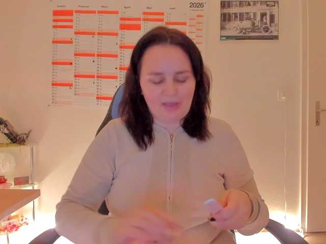 Elieen2's BongaCams show and profile