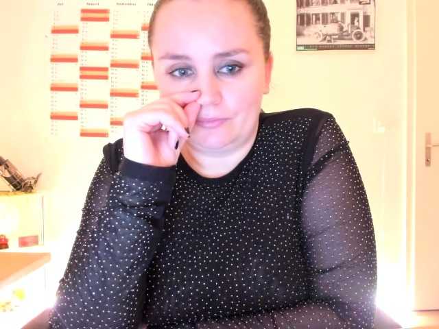 Elieen2 Live Cam on BongaCams and RICams