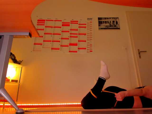 Elieen2 —    CH Schaue dir ein Mal in meinem Tipp -Men dafr an, dass Mann tippen und richtig machen darf  !  PM - 100Tkn Goal - 1900 Tkn l und Nackt -Oil and Nude 