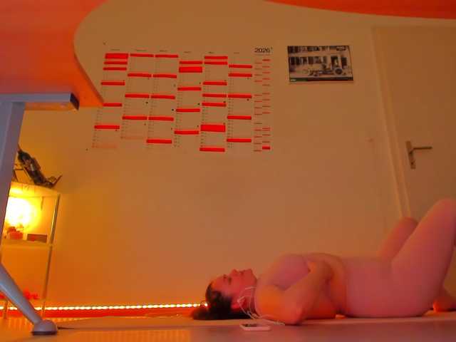 Elieen2's BongaCams show and profile