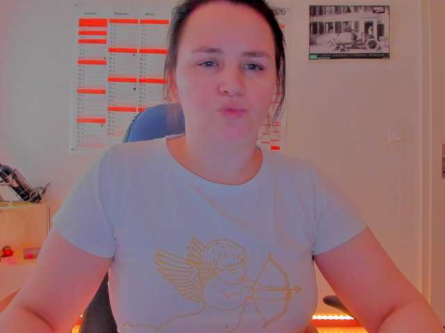 Elieen2's BongaCams show and profile