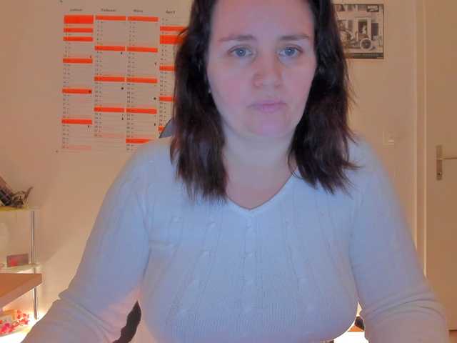 Elieen2's BongaCams show and profile