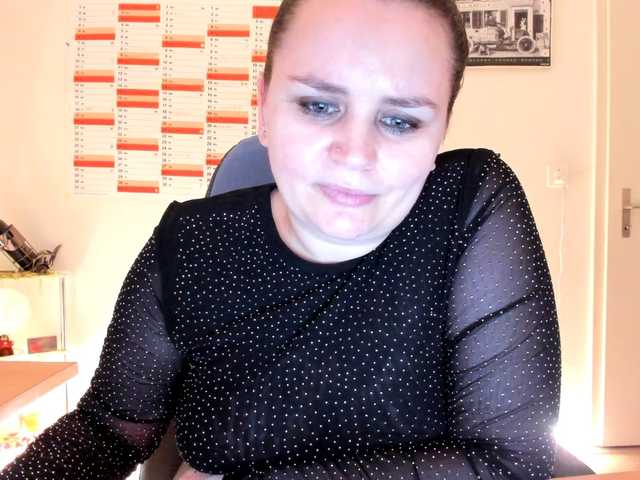 Elieen2 Live Cam on BongaCams