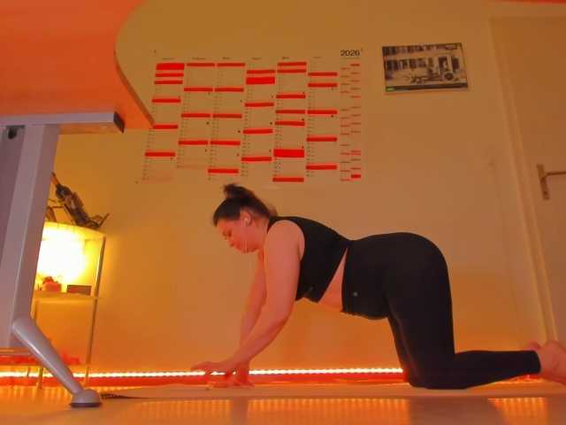 Elieen2 live cam profile