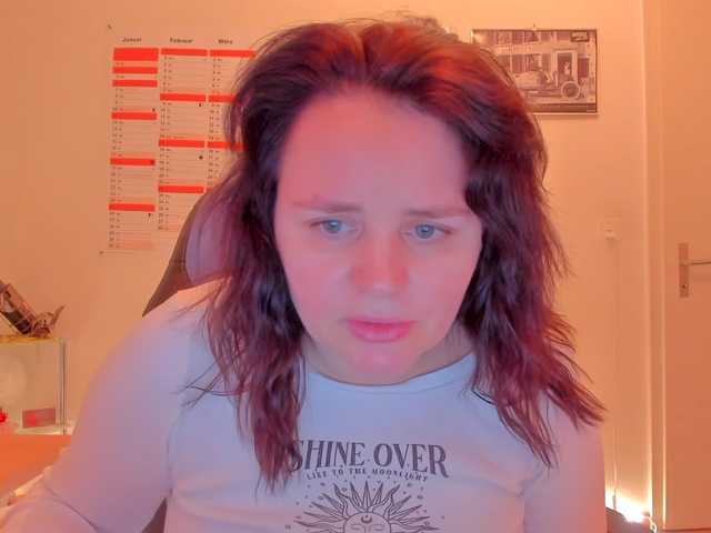 Elieen2's BongaCams show and profile