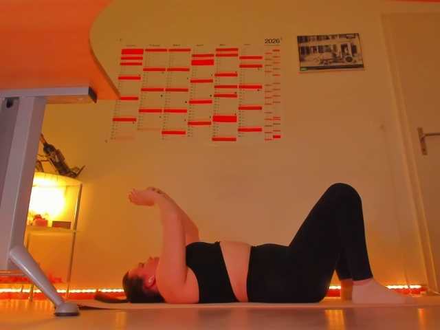 Elieen2 live cam profile