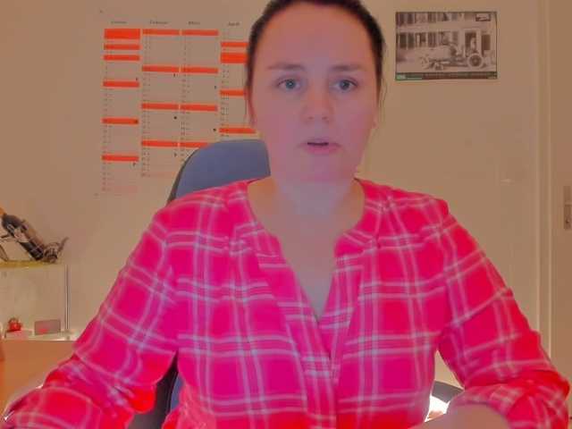 Elieen2's BongaCams show and profile