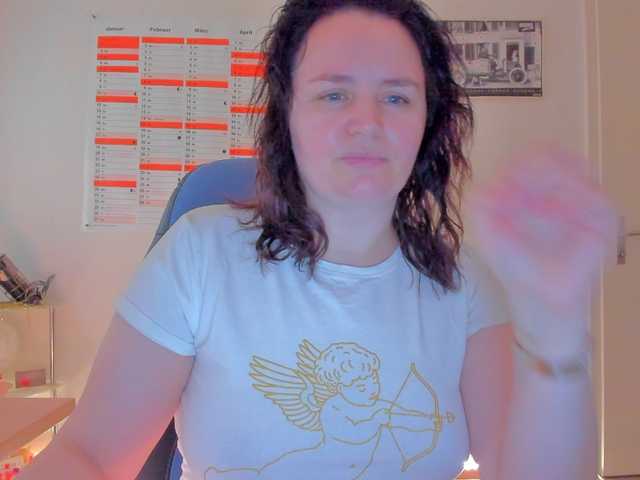 Elieen2's BongaCams show and profile