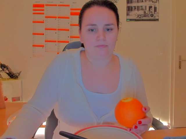 Elieen2's BongaCams show and profile