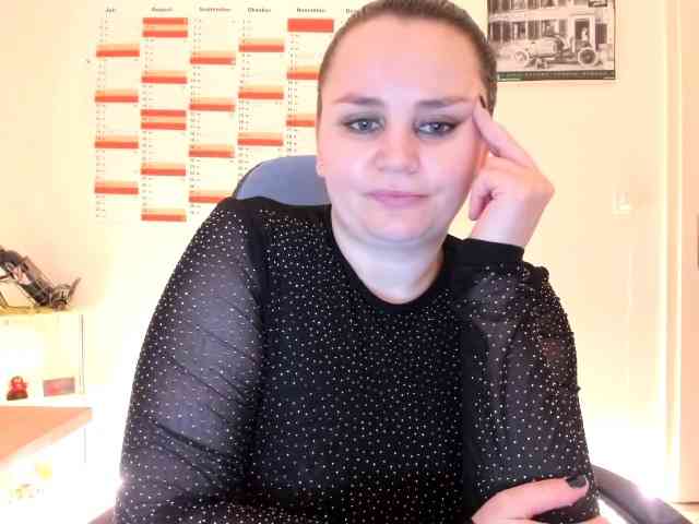 Elieen2 Live Webcam on BongaCams