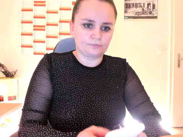 Elieen2 Live Webcam on BongaCams