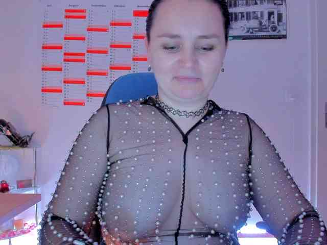 Elieen2 bongacams