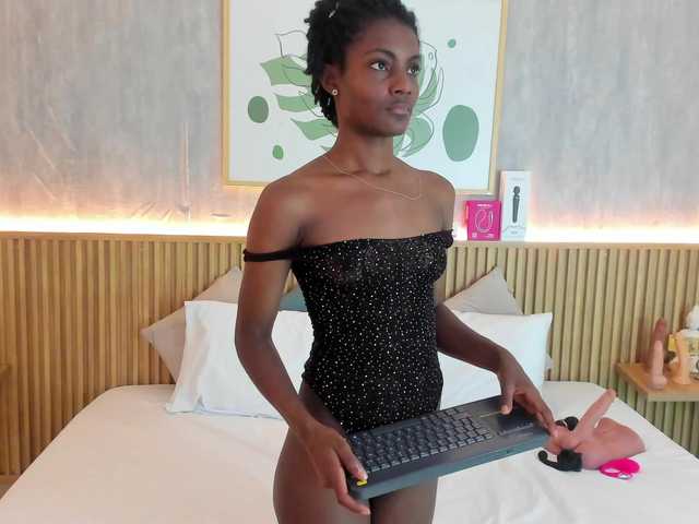 kenya-stone – webcam model profile photo