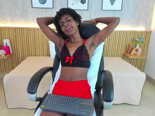 kenya-stone's BongaCams show and profile