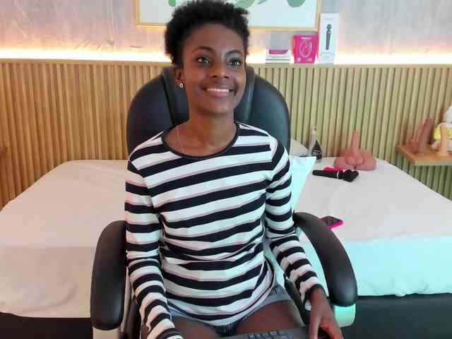 kenya-stone Live Webcam on BongaCams