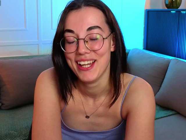 EmmaJakson's BongaCams show and profile