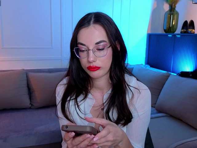 EmmaJakson's Thumb Image